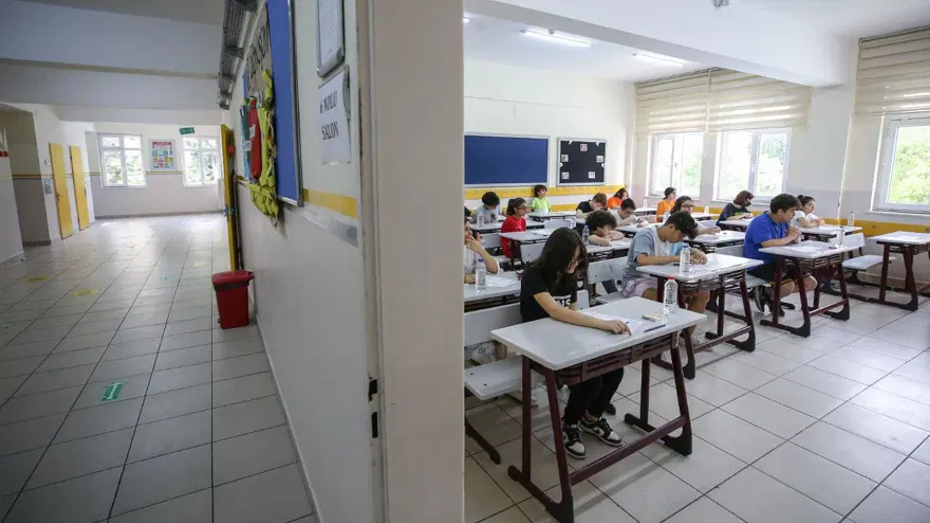 Öğretmenlerin Mazerete Bağlı Yer Değişikliği İkinci Atama Sonuçları Açıklandı