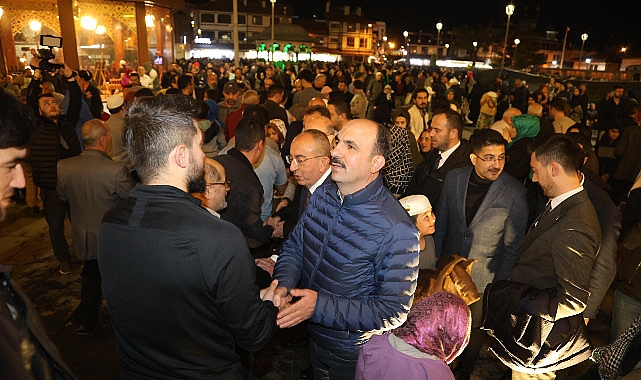 Başkan Altay, Kadir Gecesi'nde Konyalıların coşkusunu paylaştı – GÜNDEM