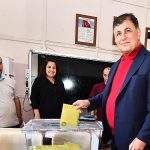 Başkan Cemil Tugay, İzmir Tabip Odası seçimlerinde oyunu kullandı – GÜNDEM