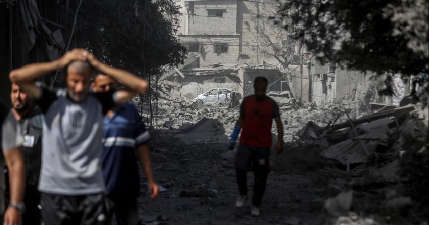 İsrail saldırılarında 10 Filistinli hayatını kaybetti