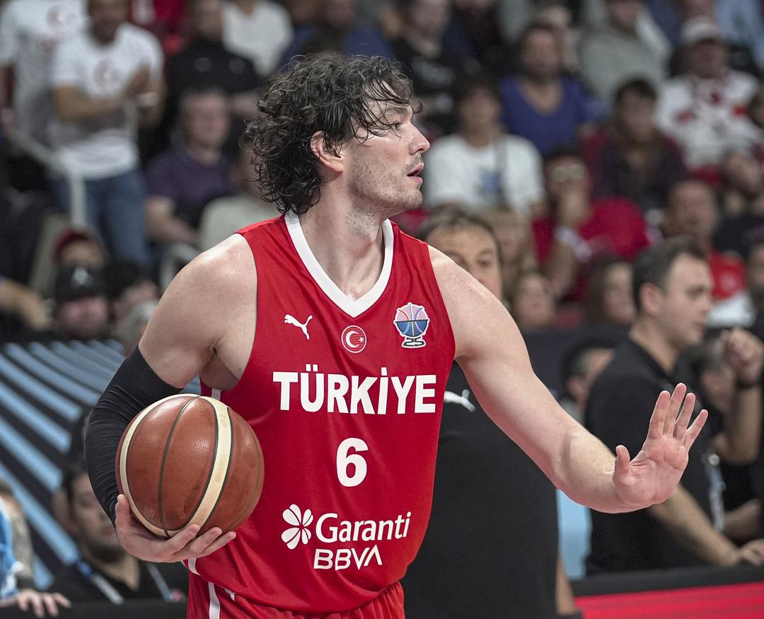 Yunan basında Yunanistan arayan 12 dev adam! Türkiye yenilmemek için bir tesadüf değil