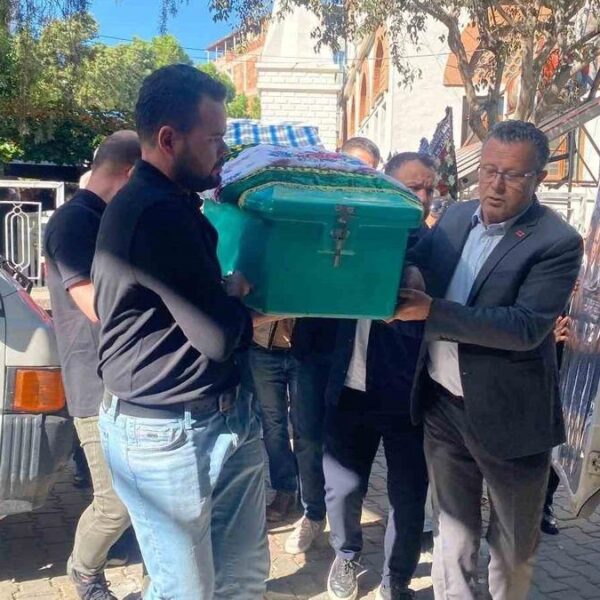 Emekli öğretmen Altan son yolculuğuna uğurlandı